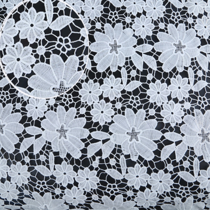 Reines Spitzegewebe gesticktes Polyester-Spitzegewebe, Milchseide, Spitze. Polyester- / Nylonspitze, Baumwollspitze